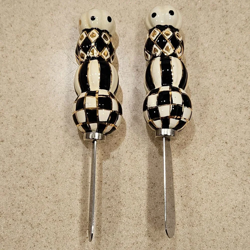 RARE 2 MACKENZIE CHILDS STACKING PUMPKINS FALL CERAMIC SPREADERS CANAPE KNIVES